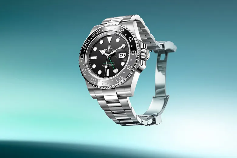 rolex-new-watches-2024-gmt-master-ii-cover-M126710GRNR-0003